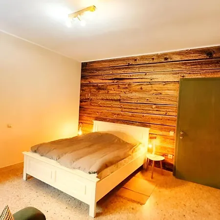 Lovely Alps On Alpe Adria Bike Trail פונטבה