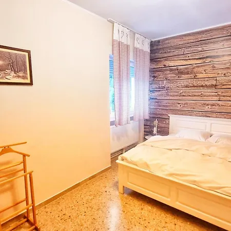 Lovely Alps On Alpe Adria Bike Trail דירה פונטבה